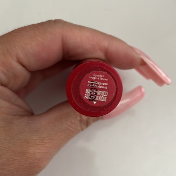 AVON - Picture 2 of 3